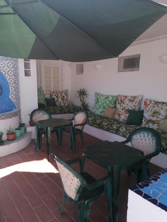 Iguana Guesthouse Lagos Exteriör bild